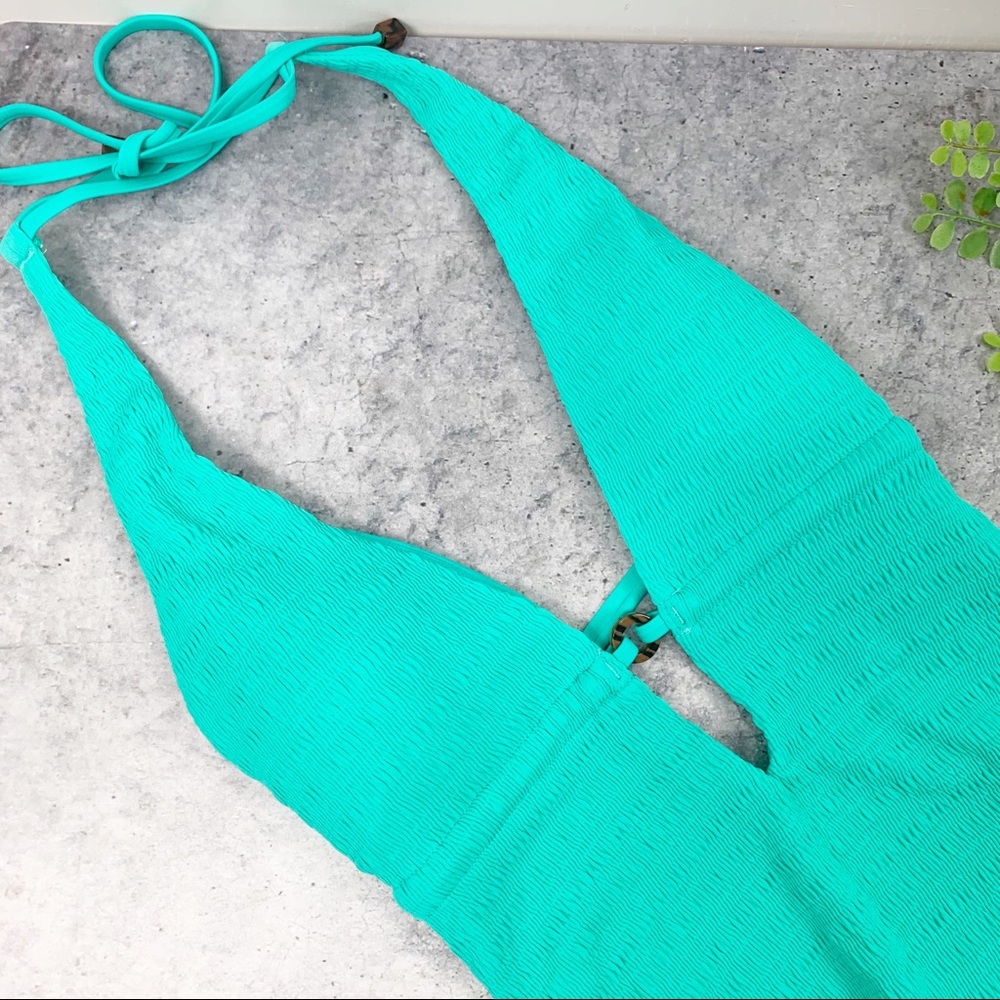 Trina Turk Cabana Solids V-Plunge 1 Piece Swimsuit - Picture 3 of 10